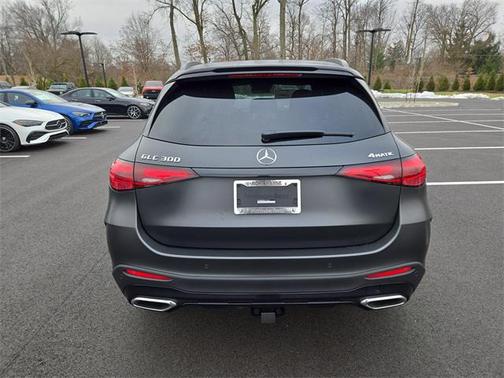 2026 Mercedes-Benz GLC 300 4MATIC