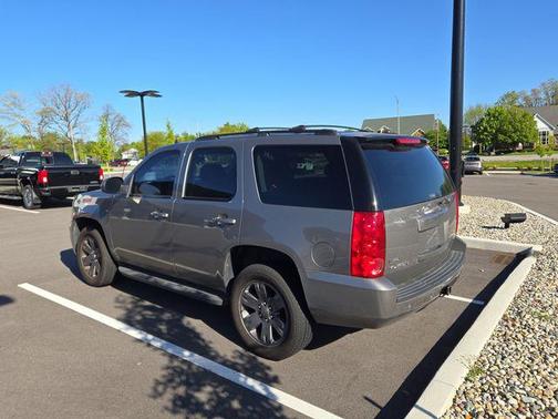 Steel Gray Metallic 2009 GMC Yukon SLT1