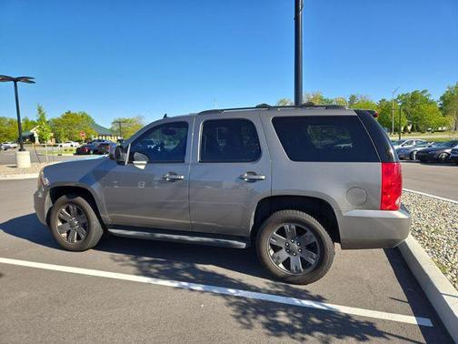 Steel Gray Metallic 2009 GMC Yukon SLT1