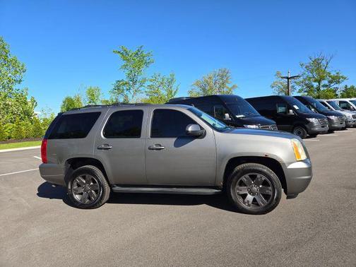 Steel Gray Metallic 2009 GMC Yukon SLT1