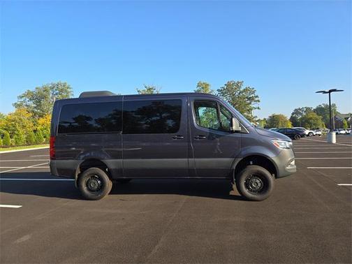 2025 Mercedes-Benz Sprinter 2500 Standard Roof