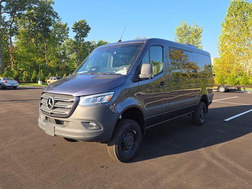 2025 Mercedes-Benz Sprinter 2500 Standard Roof