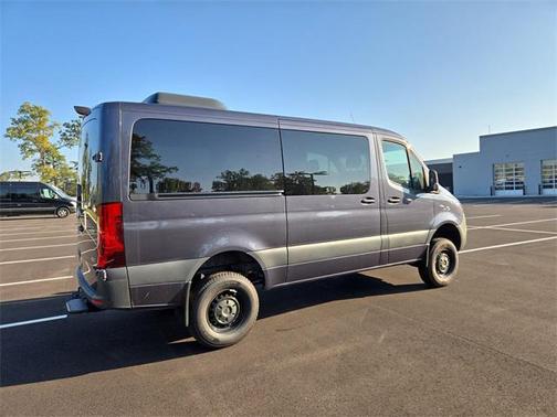 2025 Mercedes-Benz Sprinter 2500 Standard Roof