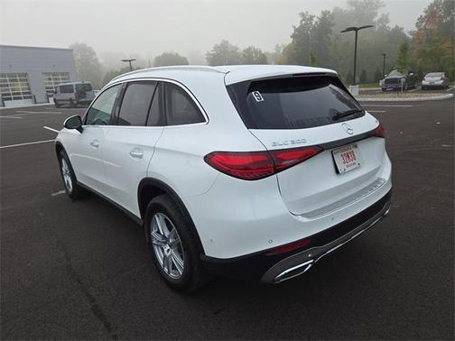 2025 Mercedes-Benz GLC 300 4MATIC