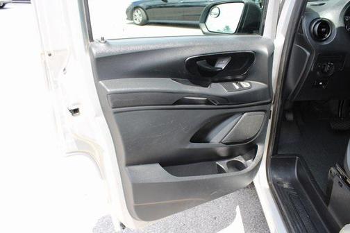 2018 Mercedes-Benz Metris Base