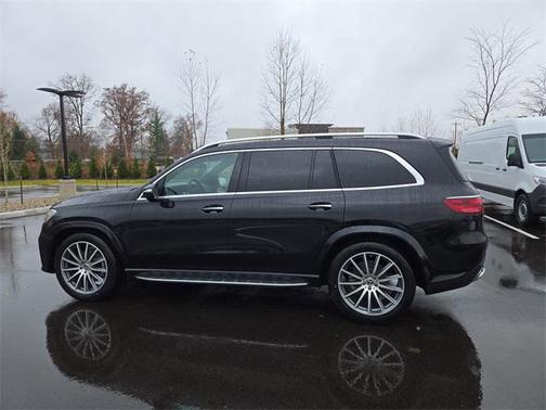 2026 Mercedes-Benz GLS 580 4MATIC