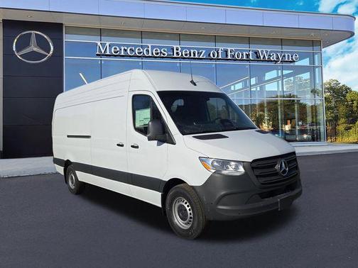 Arctic White 2026 Mercedes-Benz Sprinter 2500 Cargo 170 WB