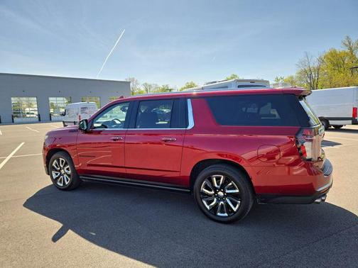 Cherry Red Tintcoat 2021 Chevrolet Suburban 4WD High Country