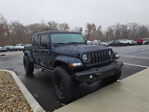 2025 Jeep Gladiator Nighthawk
