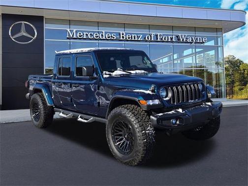2025 Jeep Gladiator Nighthawk