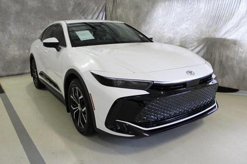 2023 Toyota Crown XLE