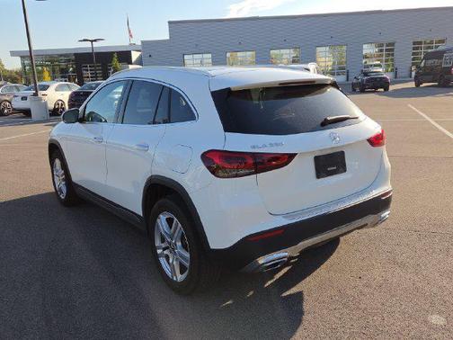 White 2023 Mercedes-Benz GLA 250 4MATIC