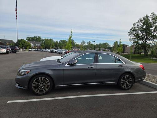Selenite Grey Metallic 2016 Mercedes-Benz S-Class 4MATIC