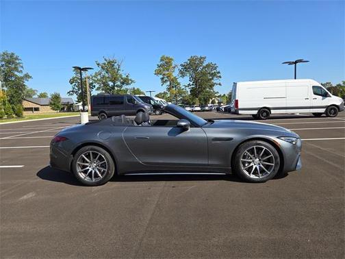 2023 Mercedes-Benz AMG SL 43 Base