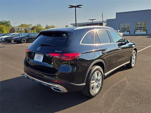 2025 Mercedes-Benz GLC 300 4MATIC