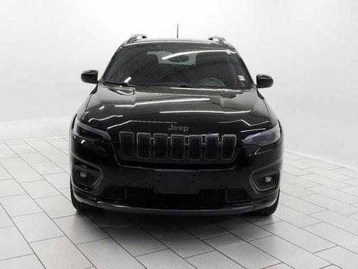 Photo 2 of 36 of 2019 Jeep Cherokee Limited