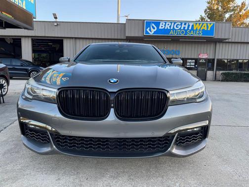 2017 BMW 740 740i