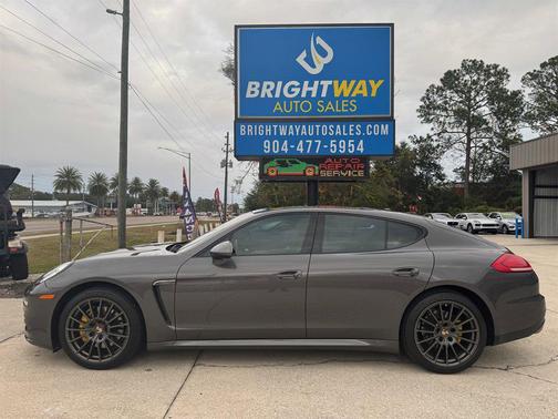 2014 Porsche Panamera 4