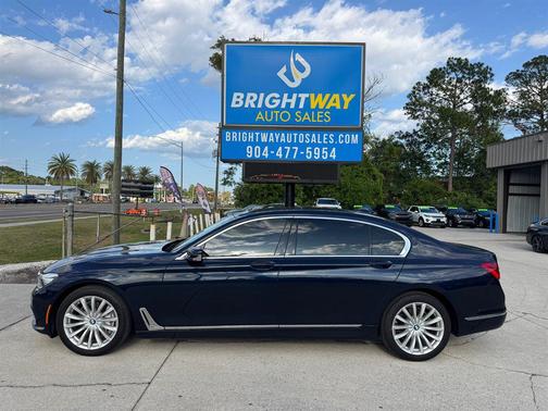 Imperial Blue Metallic 2016 BMW 740 740i