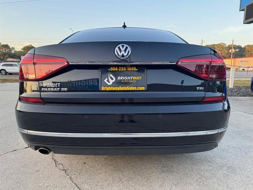 2018 Volkswagen Passat 2.0T SE