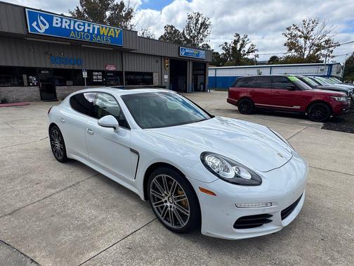 2015 Porsche Panamera 4