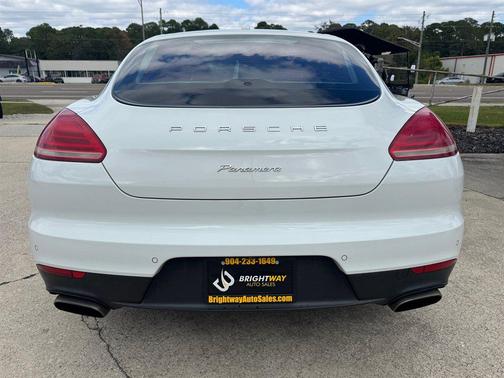 2015 Porsche Panamera 4