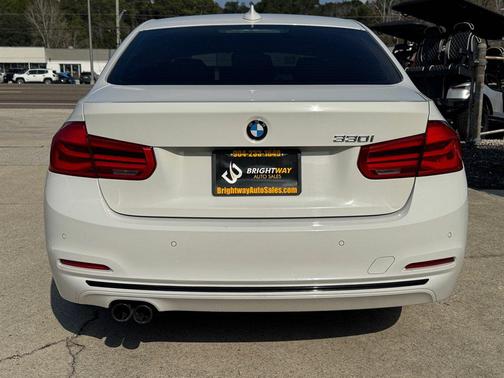 2017 BMW 330 330i