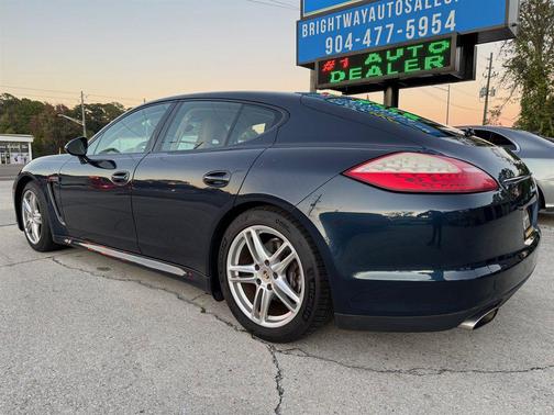 2012 Porsche Panamera 4