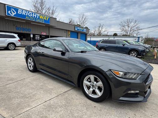 2017 Ford Mustang V6
