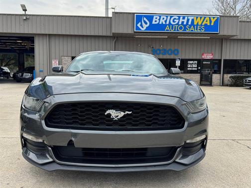 2017 Ford Mustang V6