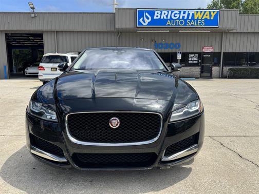 Black 2017 Jaguar XF 35t Premium