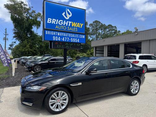 Black 2017 Jaguar XF 35t Premium