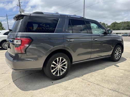 Magnetic Metallic 2018 Ford Expedition Limited