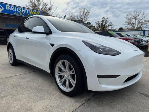2021 Tesla Model Y Long Range Dual Motor All-Wheel Drive