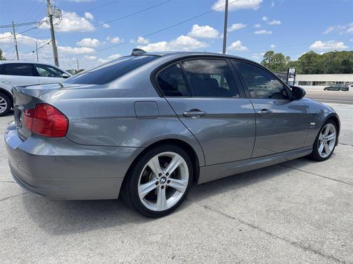Space Gray Metallic 2011 BMW 328 xDrive