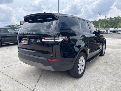 2020 Land Rover Discovery SE