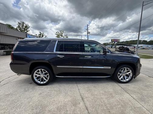 2018 Cadillac Escalade ESV Premium Luxury