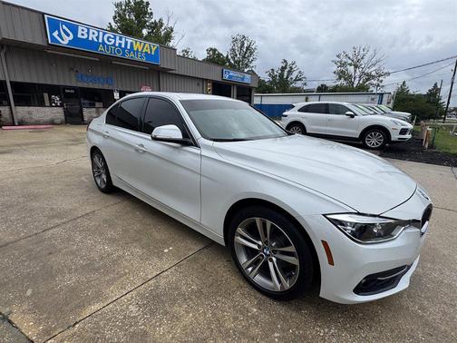 White 2017 BMW 330 330i