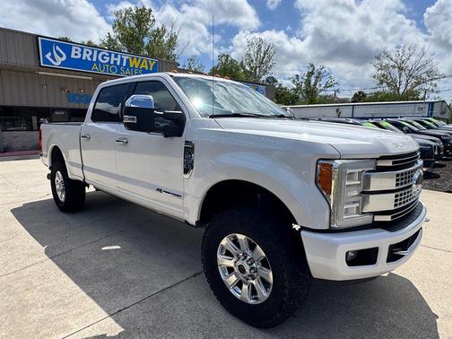 White Platinum Metallic Tri-Coat 2017 Ford F-250 Platinum