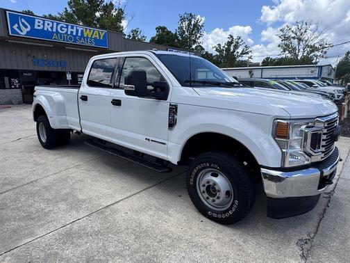 Oxford White 2022 Ford F-350 XLT