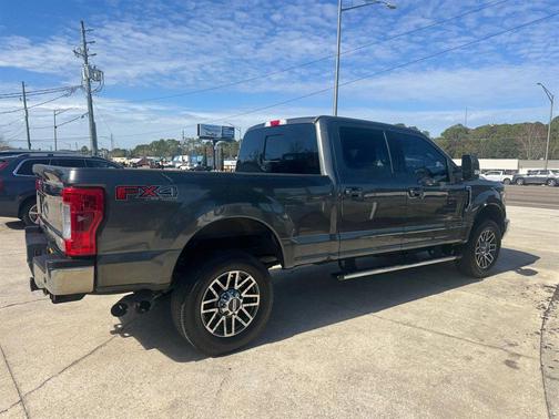 2017 Ford F-350 Lariat