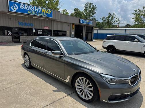 2019 BMW 740 740i