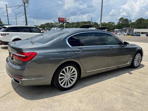 2019 BMW 740 740i