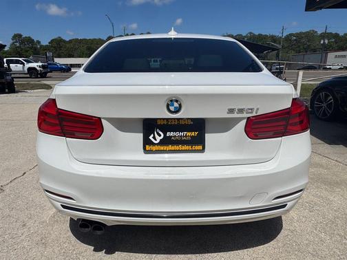 White 2018 BMW 330 330i