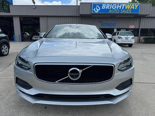 2018 Volvo S90 T5 Momentum