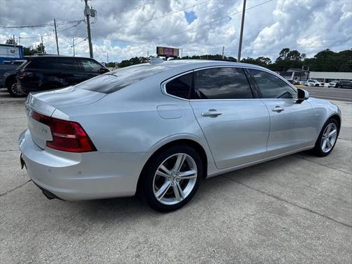 2018 Volvo S90 T5 Momentum