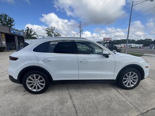 2019 Porsche Cayenne Base