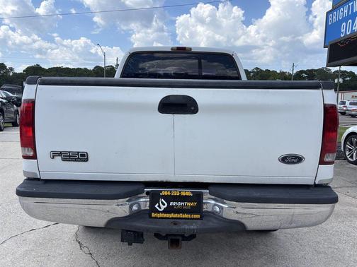 Oxford White Clearcoat 2004 Ford F-250 XLT