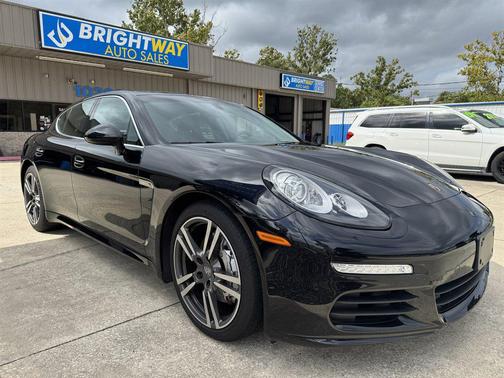 2014 Porsche Panamera 4