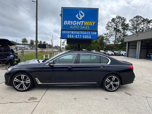 Black 2019 BMW 740 740i